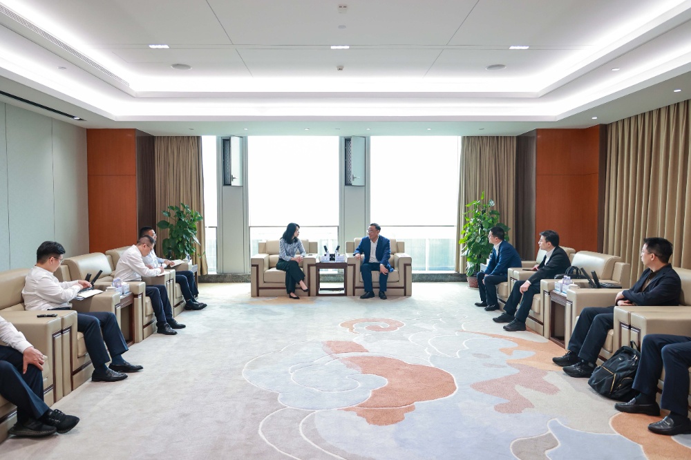 中國(guó)移動(dòng)浙江公司黨委書記、董事長(zhǎng)、總經(jīng)理?xiàng)顒τ?網(wǎng)站新聞2