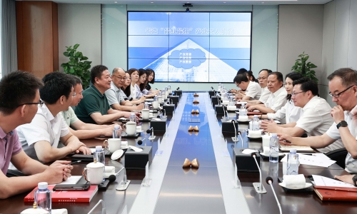 江蘇省揚(yáng)州市總工會考察組來桐昆調(diào)研交流